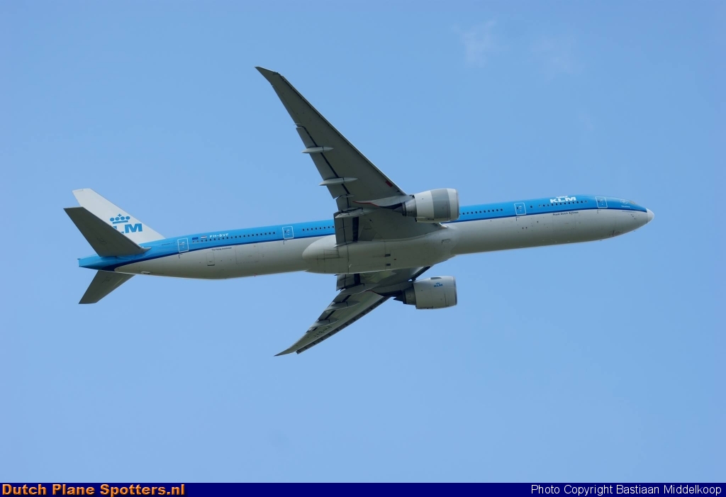 PH-BVF Boeing 777-300 KLM Royal Dutch Airlines by Bastiaan Middelkoop