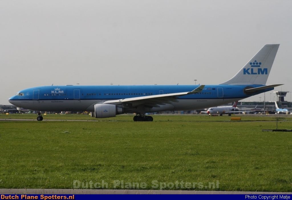 PH-AOF Airbus A330-200 KLM Royal Dutch Airlines by Matje