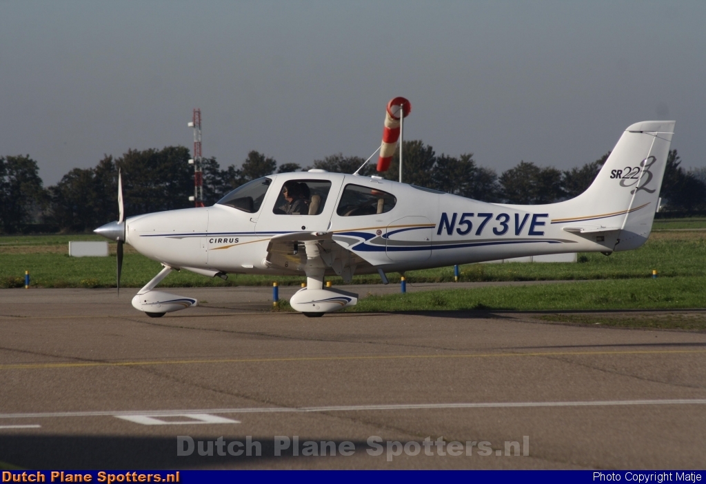 N573VE Cirrus SR-22 Private by Matje