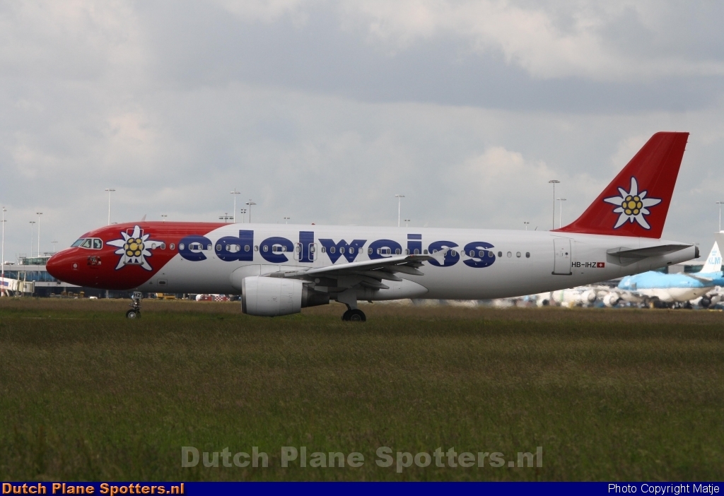 HB-IHZ Airbus A320 Edelweiss Air by Matje