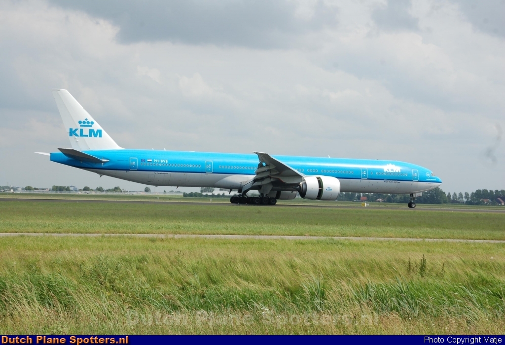 PH-BVB Boeing 777-300 KLM Royal Dutch Airlines by Matje