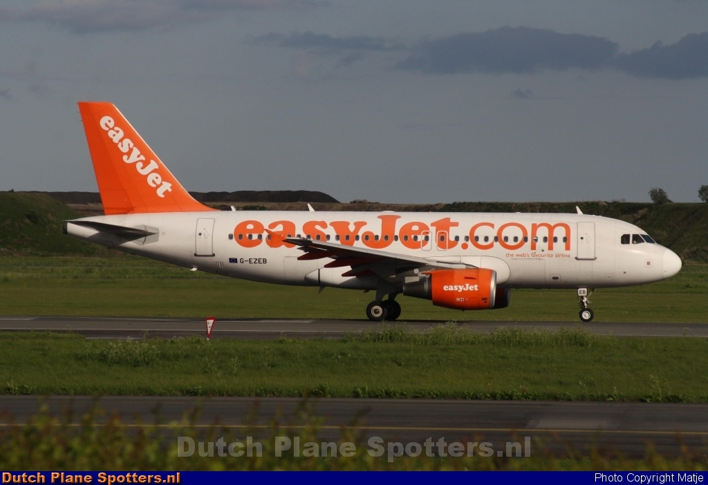 G-EZEB Airbus A319 easyJet by Matje