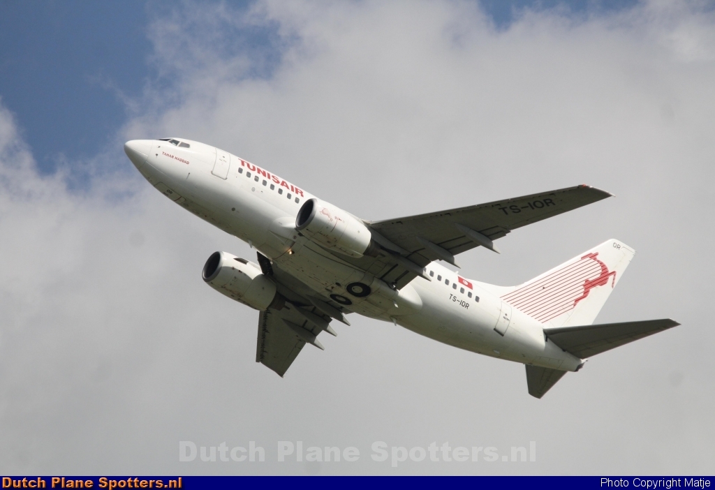 TS-IOR Boeing 737-600 Tunisair by Matje