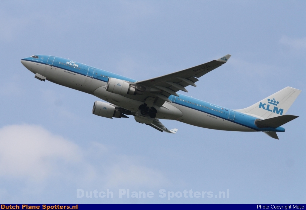 PH-AOE Airbus A330-200 KLM Royal Dutch Airlines by Matje
