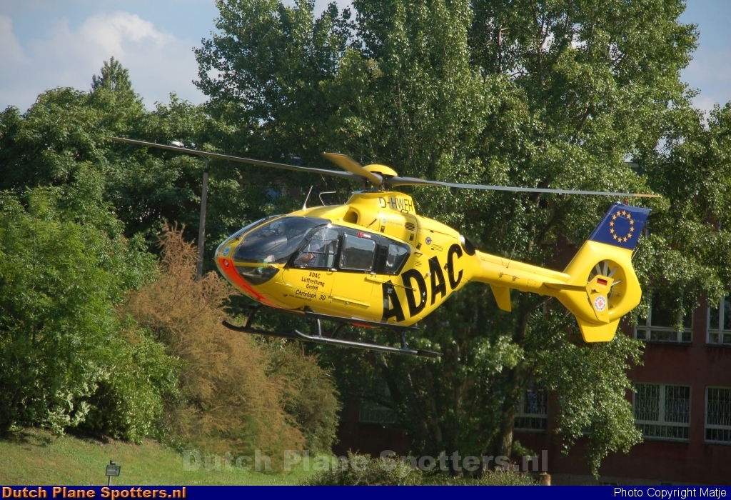 D-HWFH Eurocopter EC-135 ADAC Luftrettung by Matje