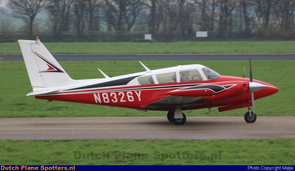 N8326Y Piper PA-30 Private by Matje