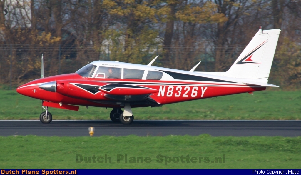 N8326Y Piper PA-30 Private by Matje
