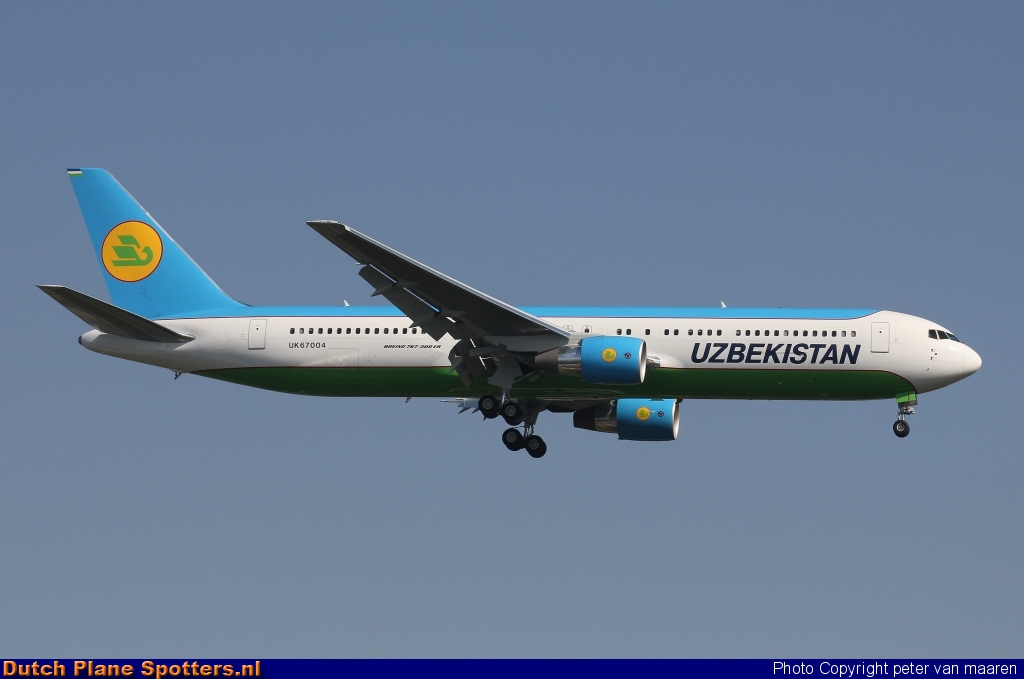 UK-67004 Boeing 767-300 Uzbekistan Airways by peter van maaren