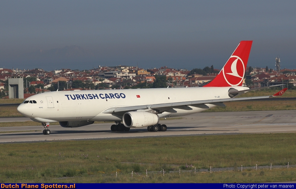 TC-JDO Airbus A300 Turkish Airlines Cargo by peter van maaren