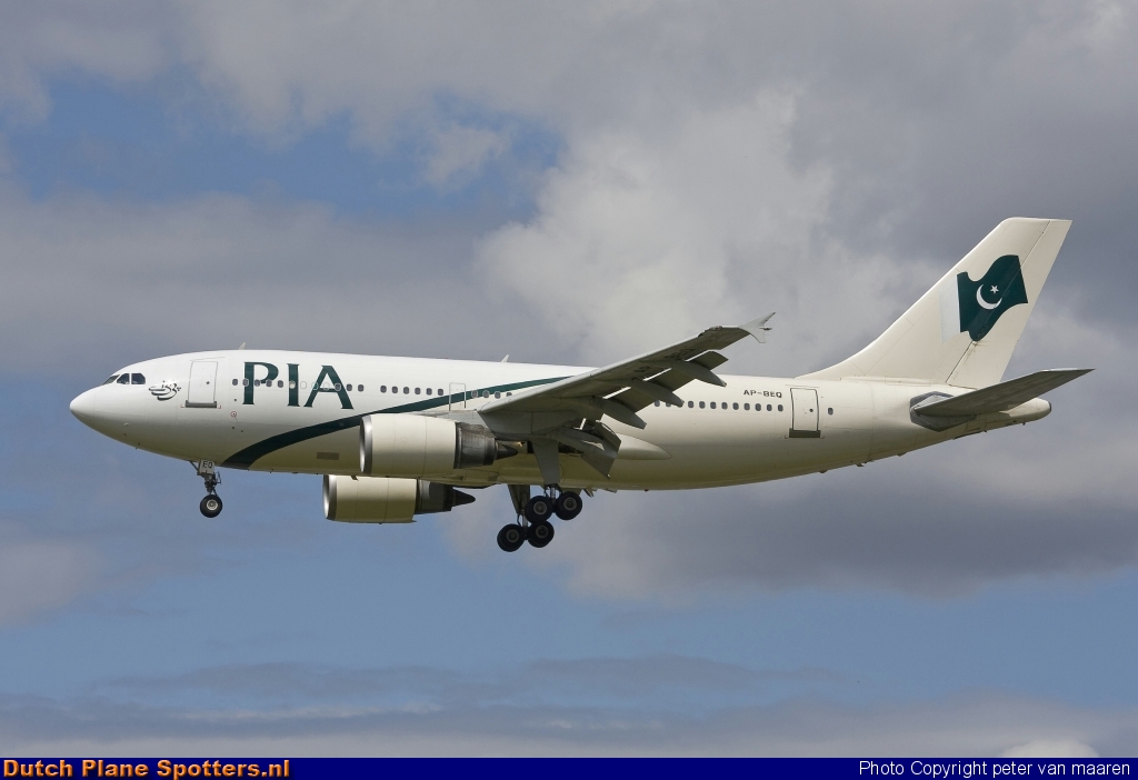 AP-BEQ Airbus A310 PIA Pakistan International Airlines by peter van maaren