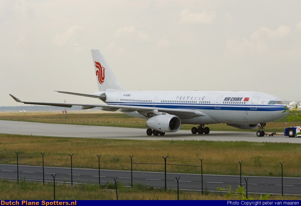 B-6080 Airbus A330-200 Air China by peter van maaren