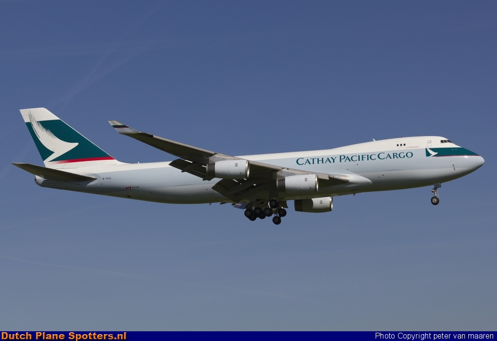 B-HUL Boeing 747-400 Cathay Pacific Cargo by peter van maaren