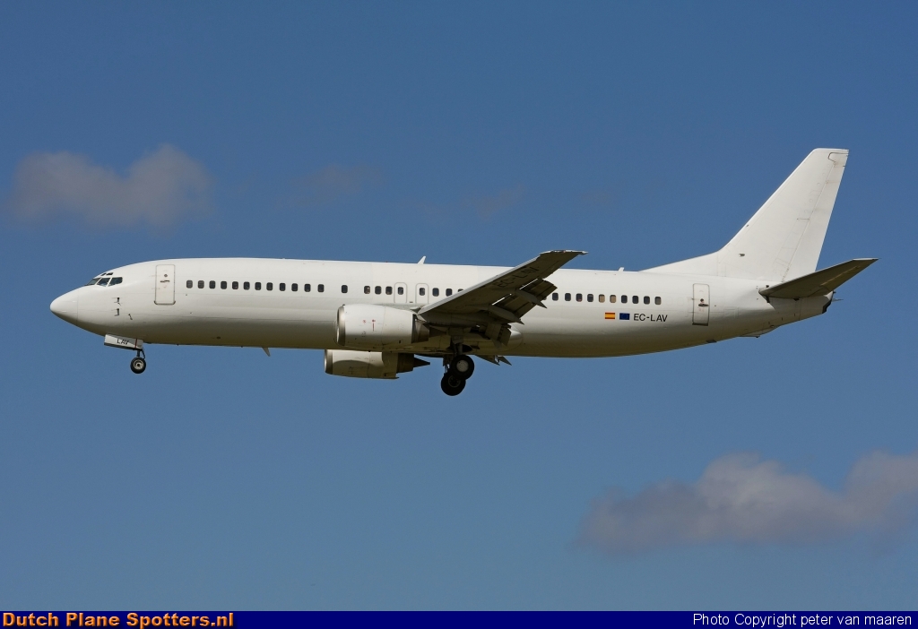 EC-LAV Boeing 737-400 Hola Airlines by peter van maaren