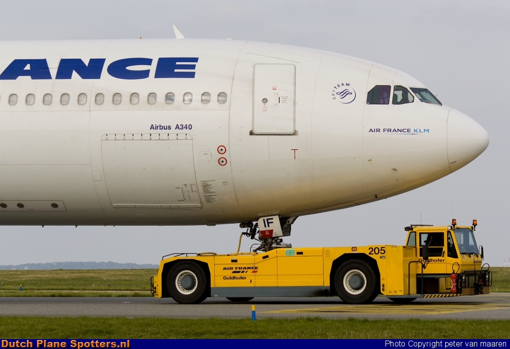 F-GNIF Airbus A340-300 Air France by peter van maaren