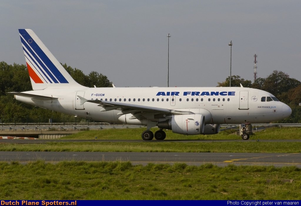 F-GUGM Airbus A318 Air France by peter van maaren