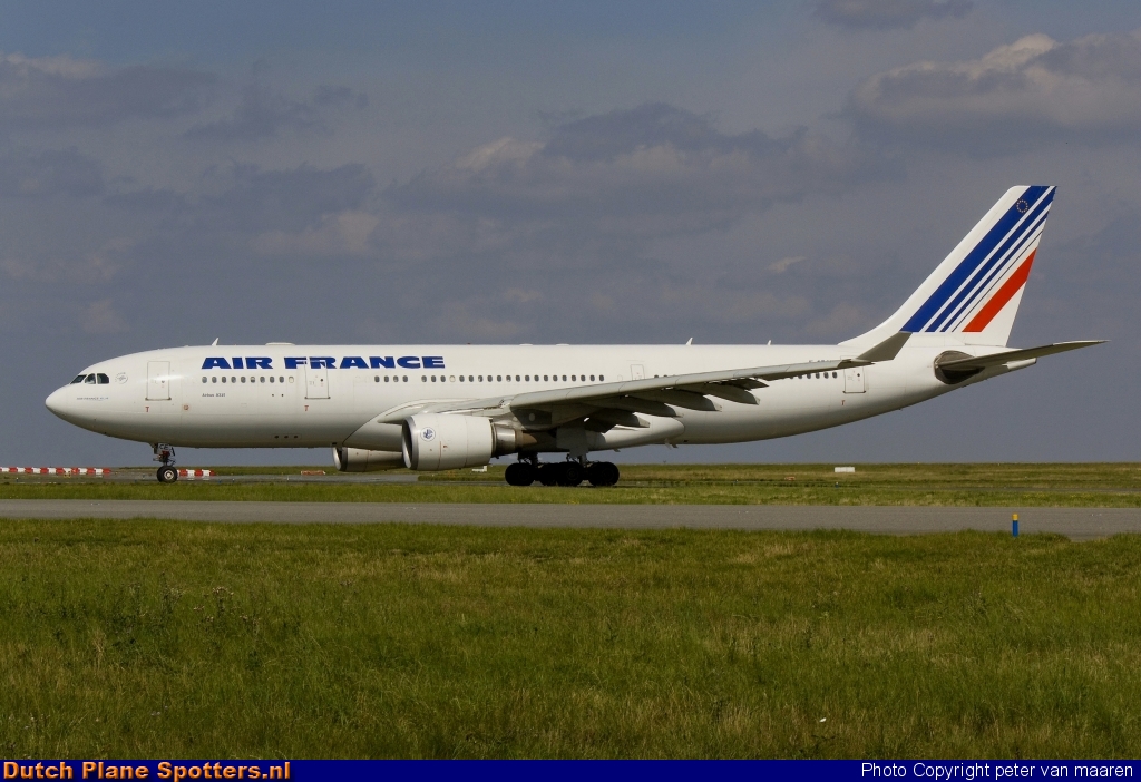 F-GZCE Airbus A330-200 Air France by peter van maaren