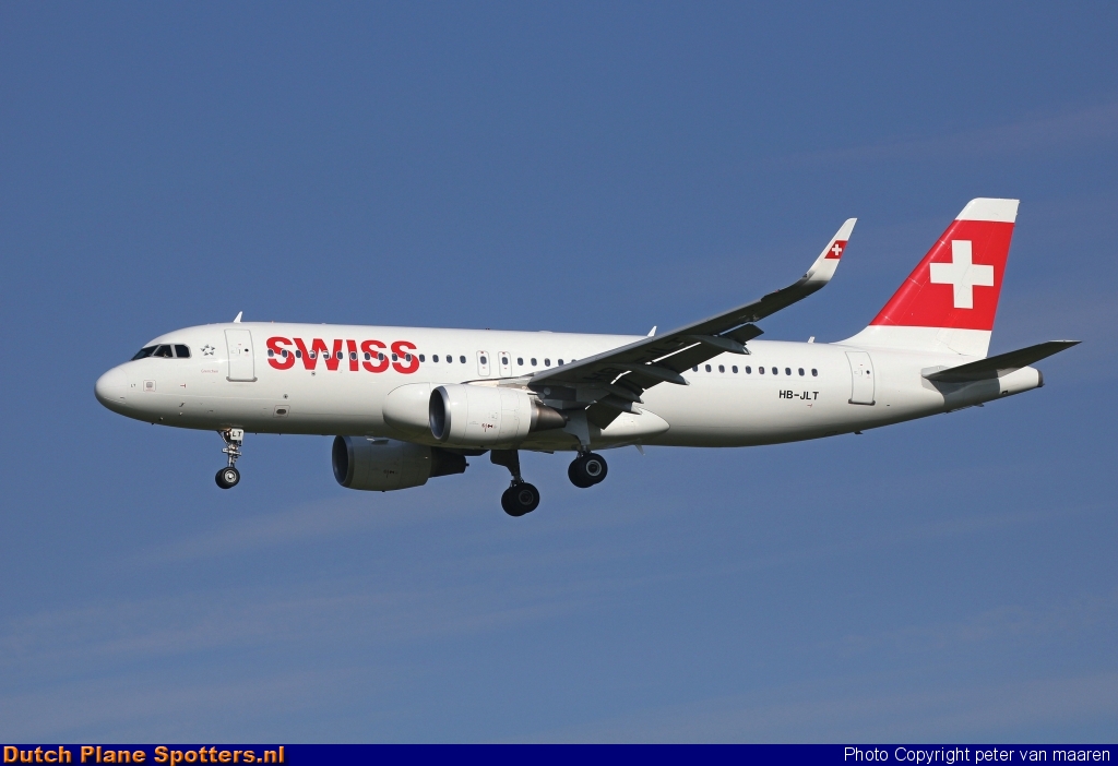HB-JLT Airbus A320 Swiss International Air Lines by peter van maaren