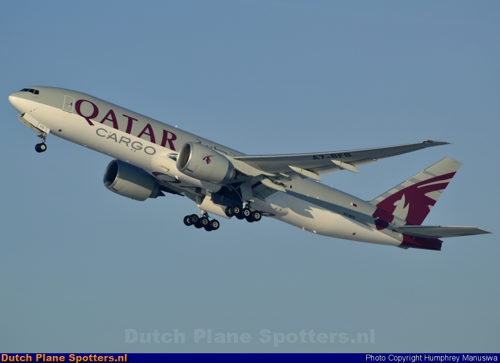 7A-BFB Boeing 777-200 Qatar Airways Cargo by Humphrey Manusiwa