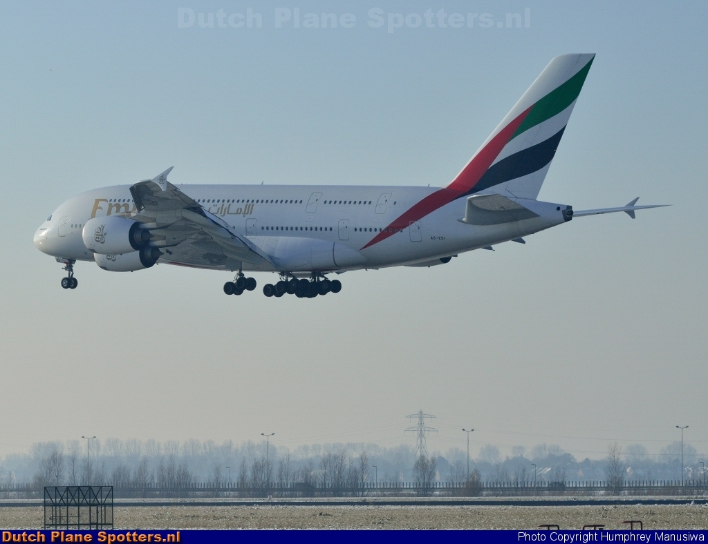 A6-EDI Airbus A380-800 Emirates by Humphrey Manusiwa