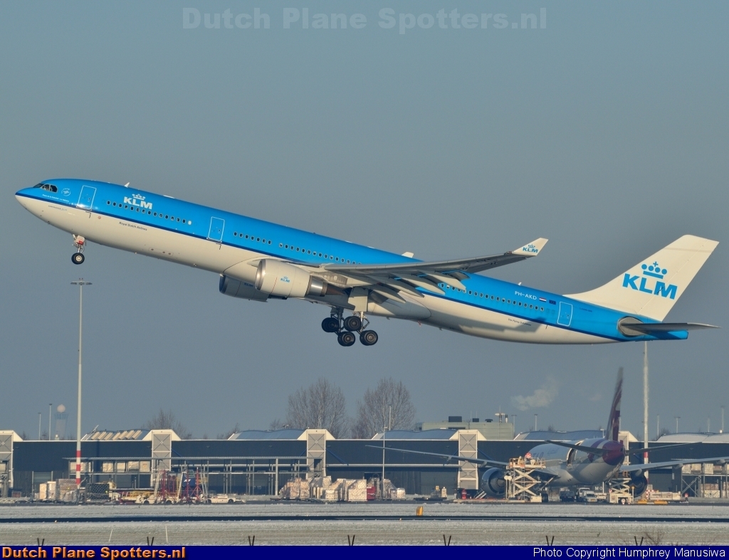 PH-AKD Airbus A330-300 KLM Royal Dutch Airlines by Humphrey Manusiwa
