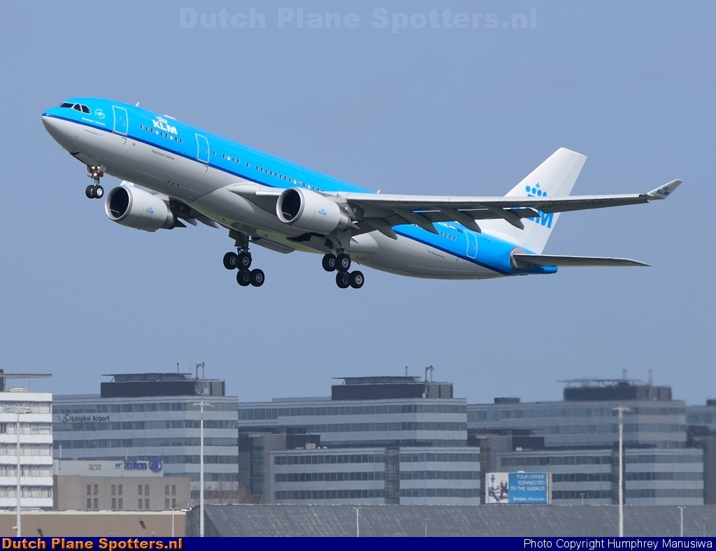 PH-AON Airbus A330-200 KLM Royal Dutch Airlines by Humphrey Manusiwa