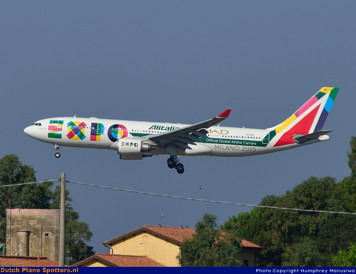 EI-EJM Airbus A330-200 Alitalia by Humphrey Manusiwa