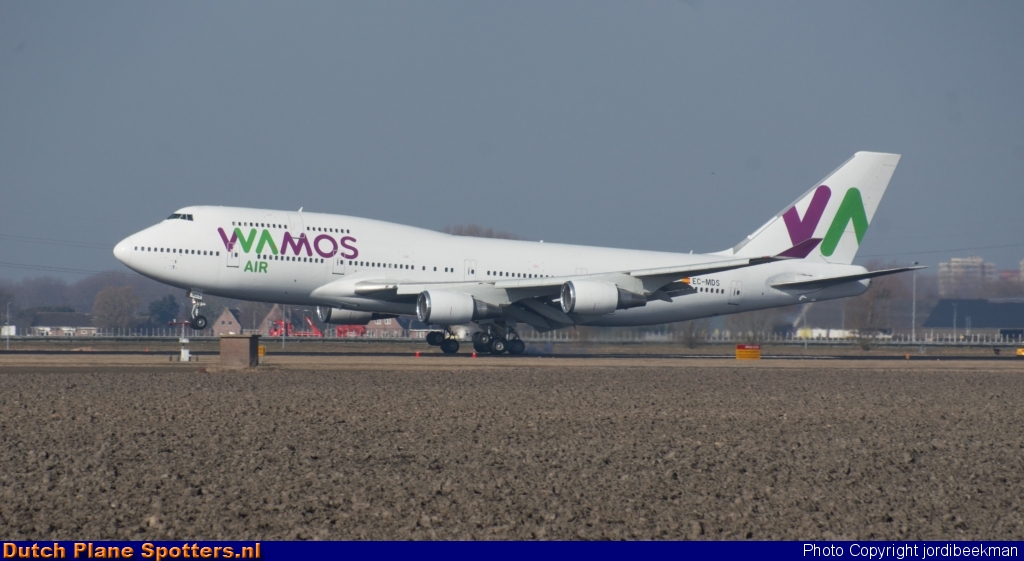 EC-MDS Boeing 747-400 Wamos Air by jordibeekman