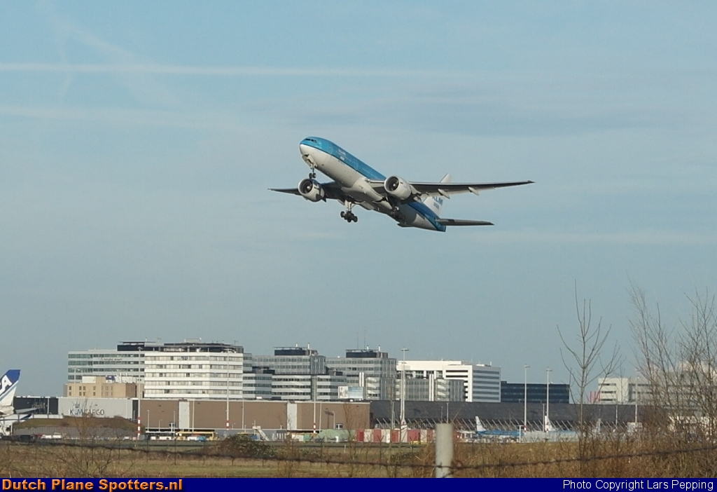 PH-BQM Boeing 777-200 KLM Asia by Lars Pepping