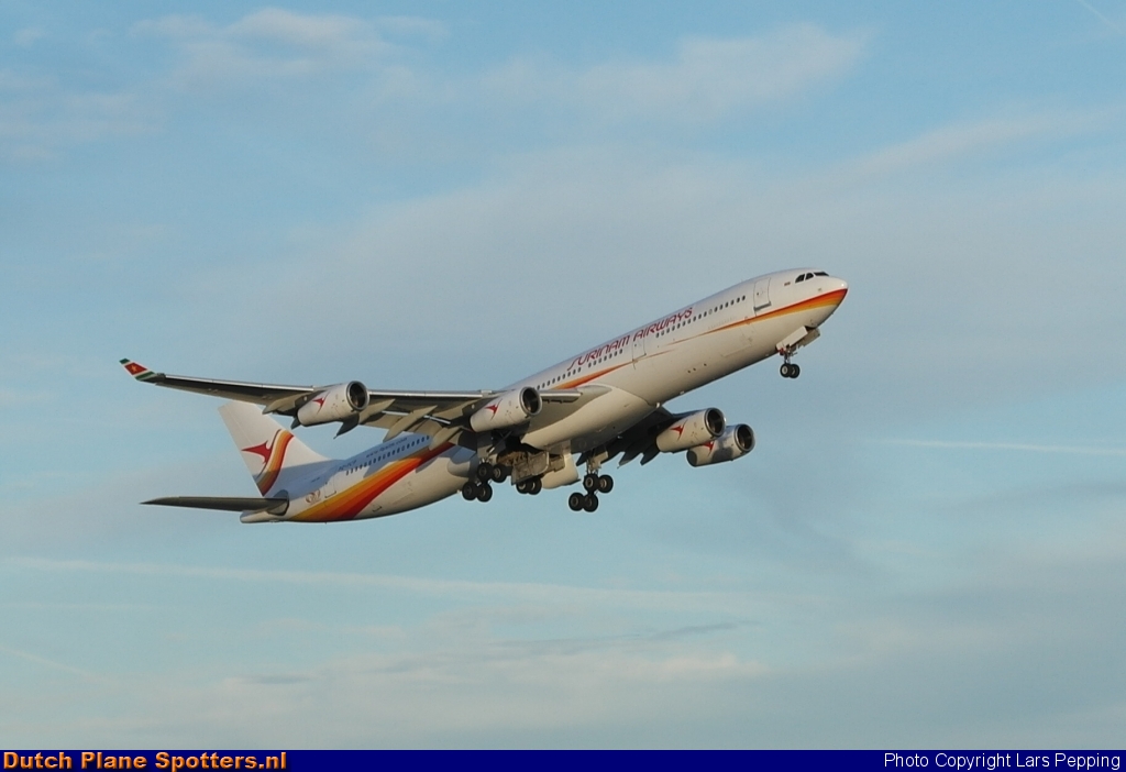 PZ-TCP Airbus A340-300 Surinam Airways by Lars Pepping
