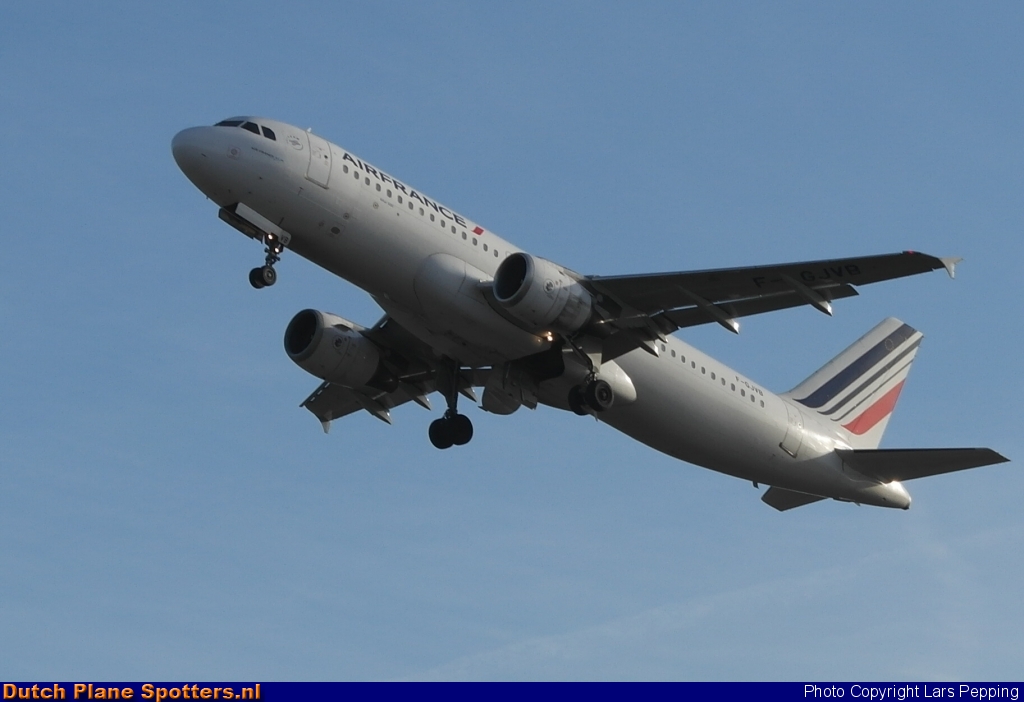 F-GJVB Airbus A320 Air France by Lars Pepping