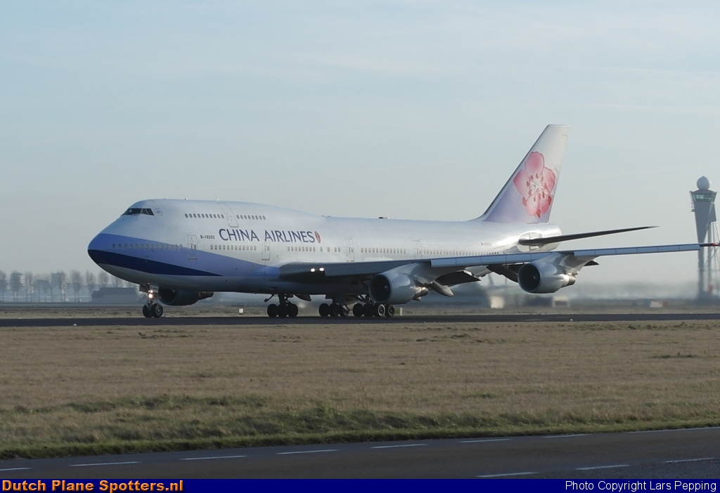 B-18202 Boeing 747-400 China Airlines by Lars Pepping
