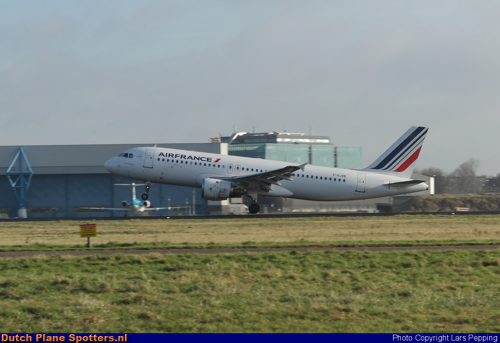 F-GJVB Airbus A320 Air France by Lars Pepping