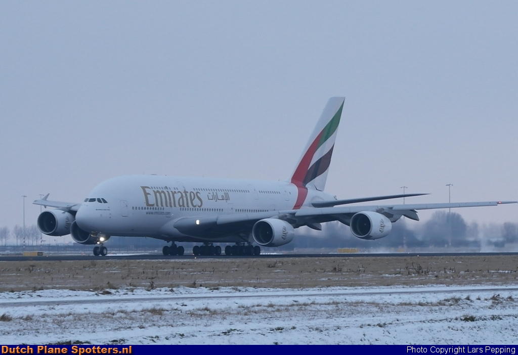A6-EDX Airbus A380-800 Emirates by Lars Pepping