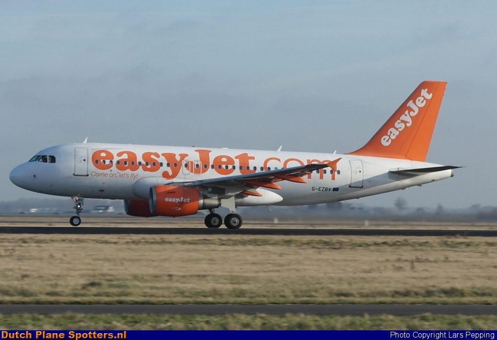 G-EZBV Airbus A319 easyJet by Lars Pepping
