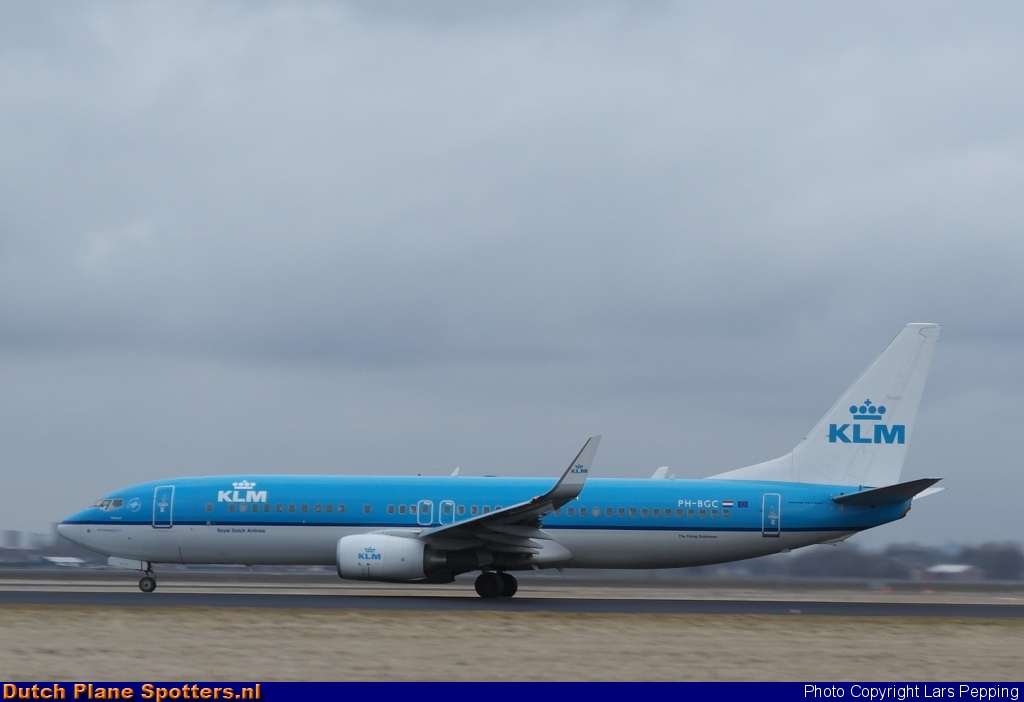 PH-BGC Boeing 737-800 KLM Royal Dutch Airlines by Lars Pepping