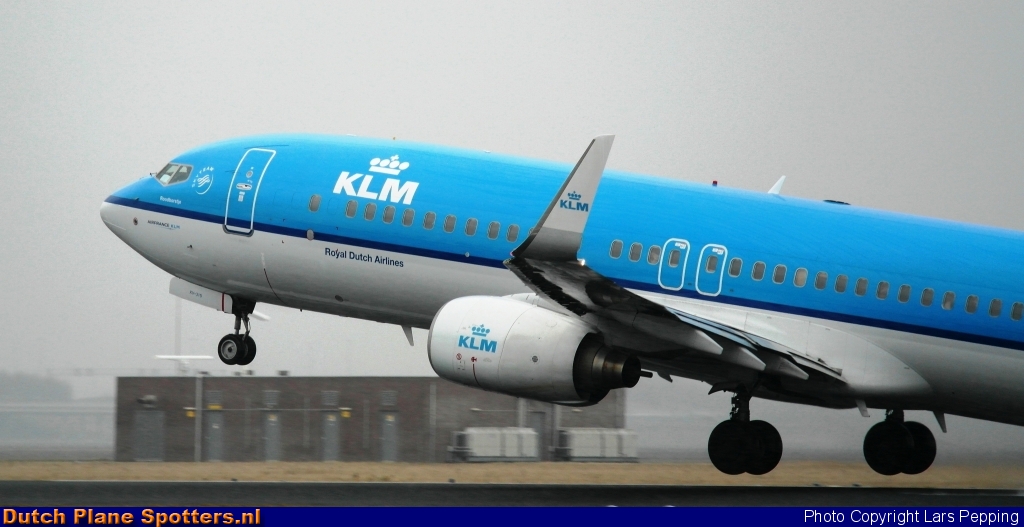 PH-BXV Boeing 737-800 KLM Royal Dutch Airlines by Lars Pepping