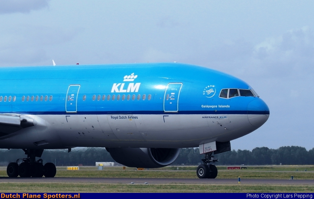 PH-BQG Boeing 777-200 KLM Royal Dutch Airlines by Lars Pepping