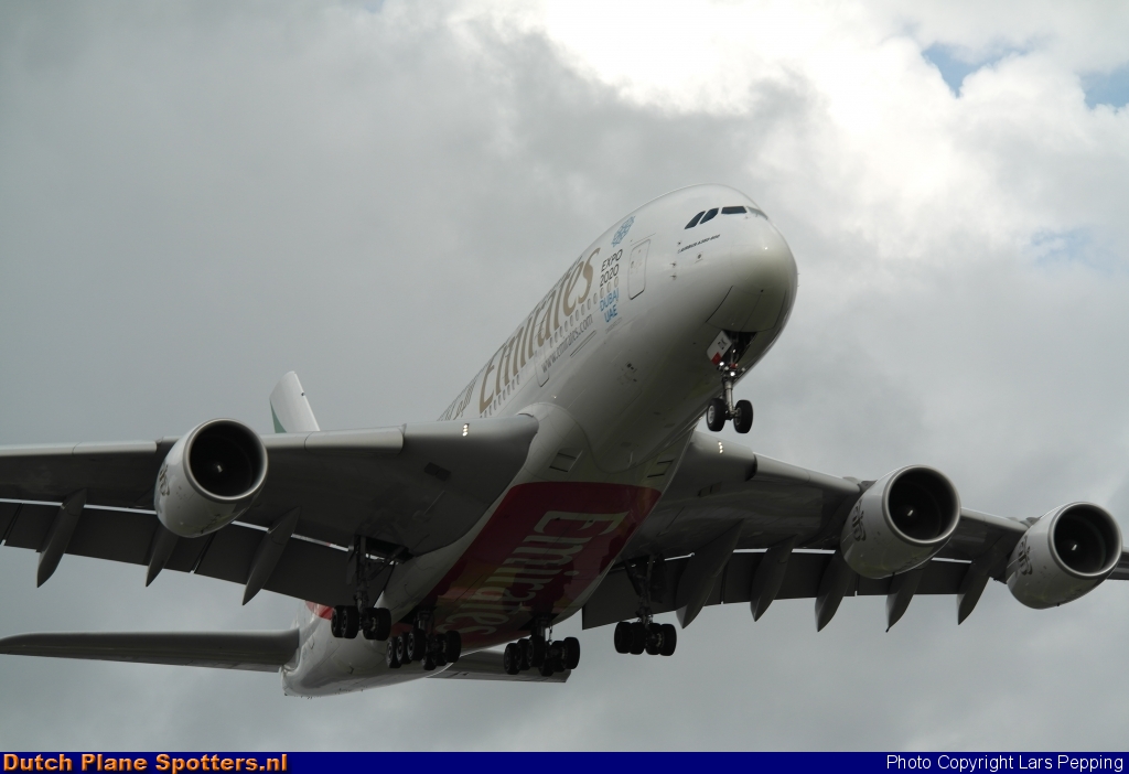 A6-EDK Airbus A380-800 Emirates by Lars Pepping