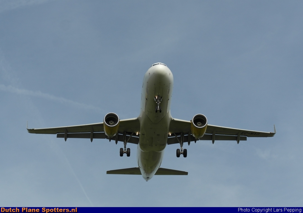 EC-MAO Airbus A320 Vueling.com by Lars Pepping
