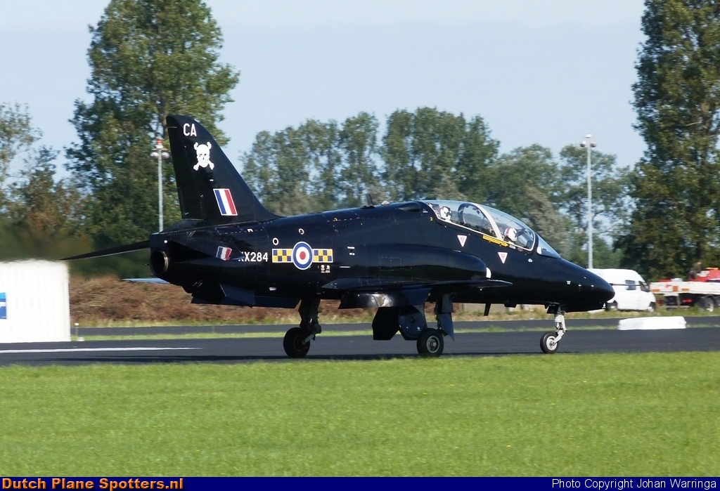 XX284 BAe Hawk T1 MIL - British Royal Air Force by Johan Warringa