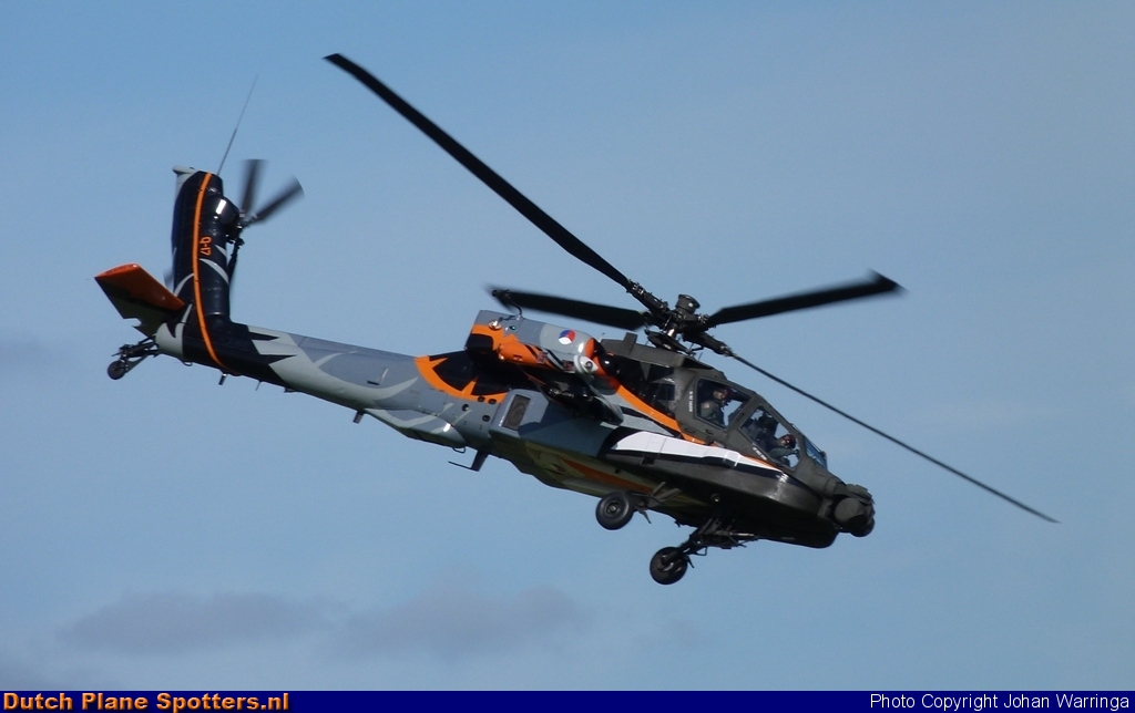 Q-17 Boeing AH-64 Apache MIL - Dutch Royal Air Force by Johan Warringa