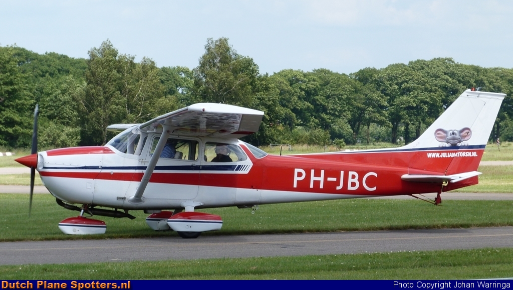 PH-JBC Cessna 172 Skyhawk Private by Johan Warringa