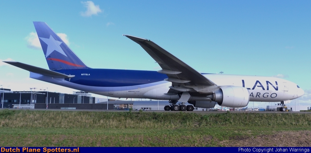 N772LA Boeing 777-F LAN Cargo by Johan Warringa