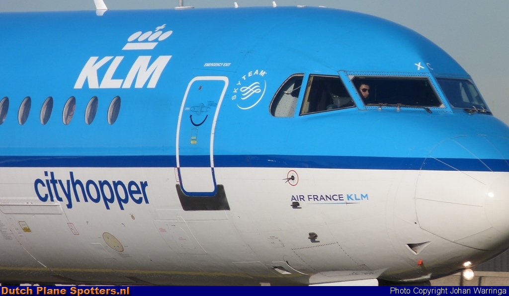 PH-WXC Fokker 70 KLM Cityhopper by Johan Warringa
