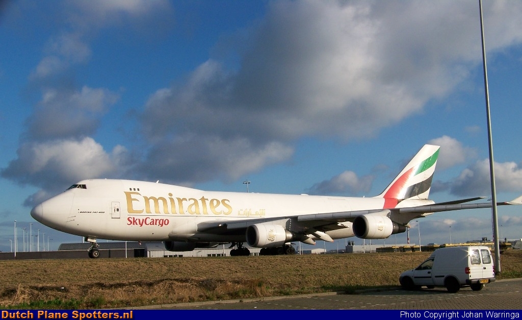 N408MC Boeing 747-400 Emirates Sky Cargo by Johan Warringa