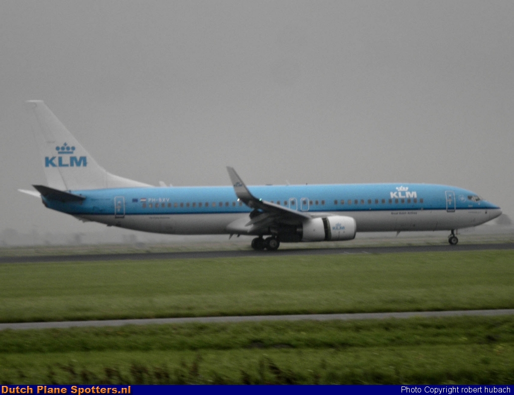 PH-BXV Boeing 737-800 KLM Royal Dutch Airlines by Robert hubach