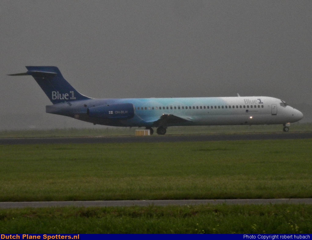 OH-BLH Boeing 717-200 Blue1 by Robert hubach