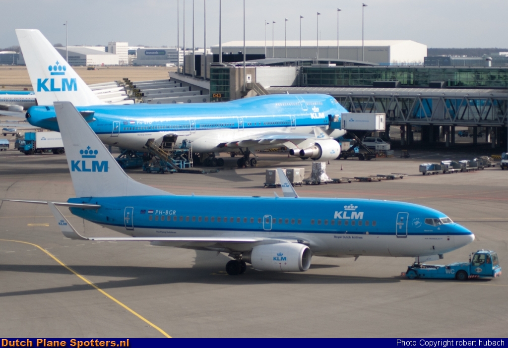 PH-BGR Boeing 737-700 KLM Royal Dutch Airlines by Robert hubach