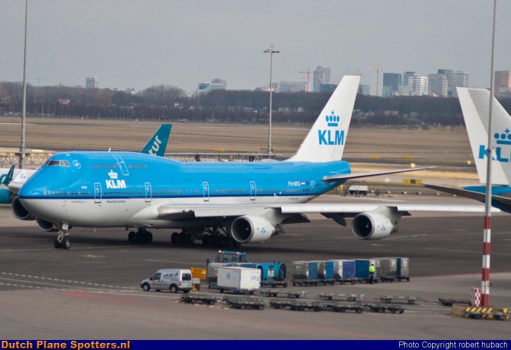 PH-BFD Boeing 747-400 KLM Royal Dutch Airlines by Robert hubach