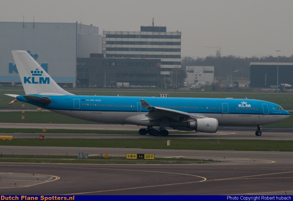 PH-AOC Airbus A330-200 KLM Royal Dutch Airlines by Robert hubach